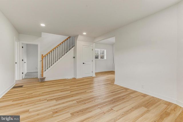 110 WASHINGTON AVE, Williamstown, NJ 08094