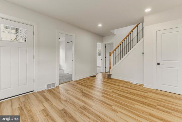 110 WASHINGTON AVE, Williamstown, NJ 08094