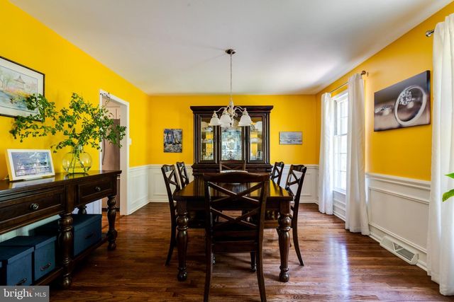 39 SCHOOLHOUSE DR, Medford, NJ 08055