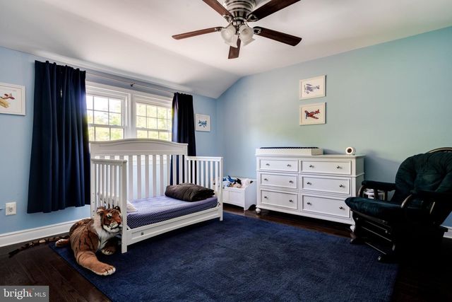 39 SCHOOLHOUSE DR, Medford, NJ 08055