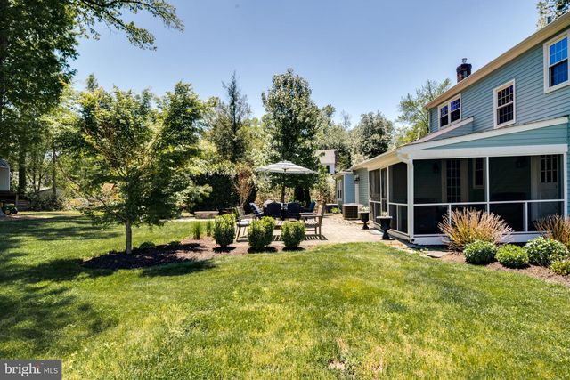39 SCHOOLHOUSE DR, Medford, NJ 08055