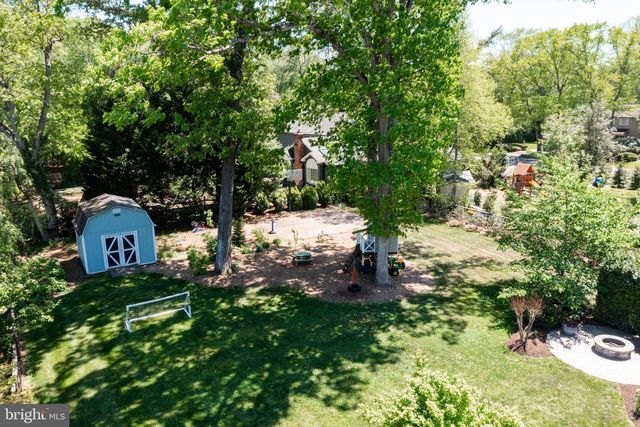 39 SCHOOLHOUSE DR, Medford, NJ 08055
