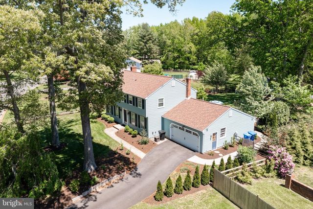 39 SCHOOLHOUSE DR, Medford, NJ 08055