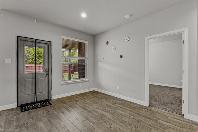 613 Heartland Drive, Glenn Heights, TX 75154