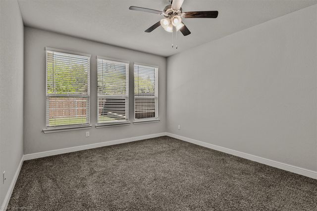 613 Heartland Drive, Glenn Heights, TX 75154