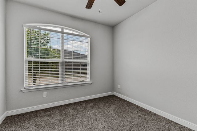 613 Heartland Drive, Glenn Heights, TX 75154