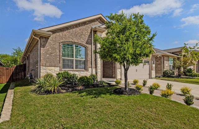 613 Heartland Drive, Glenn Heights, TX 75154