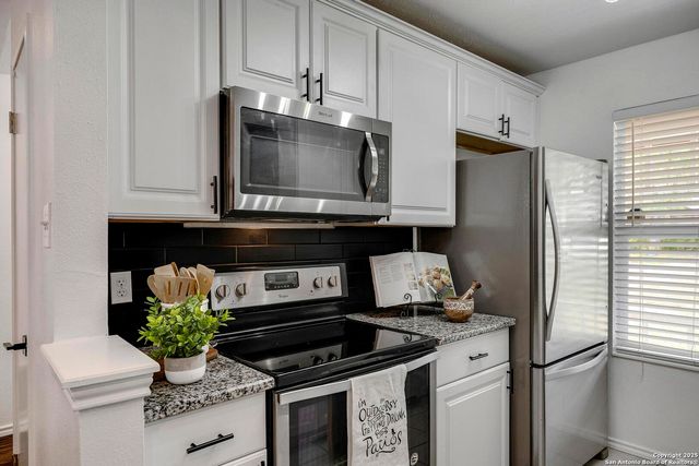 12102 Stoney Circle, San Antonio, TX 78247