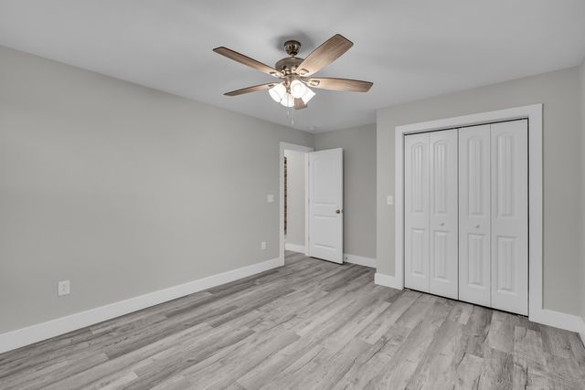 2322 Dawt Mill Drive, West Plains, MO 65775