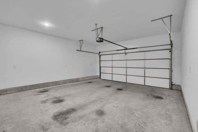 2322 Dawt Mill Drive, West Plains, MO 65775