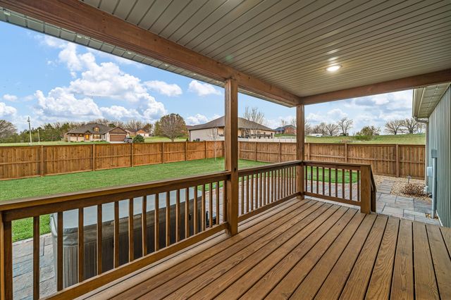 2322 Dawt Mill Drive, West Plains, MO 65775