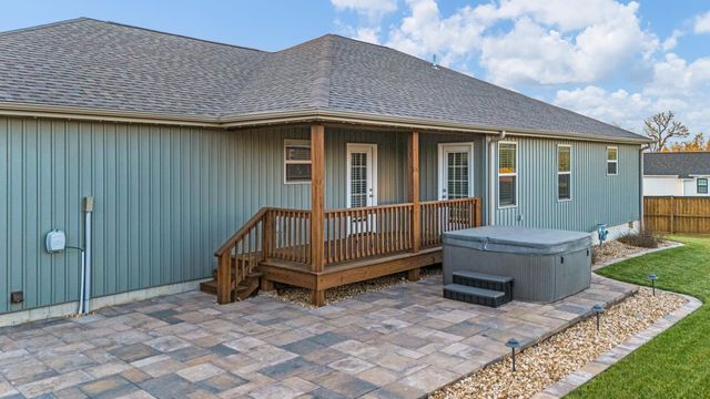 2322 Dawt Mill Drive, West Plains, MO 65775