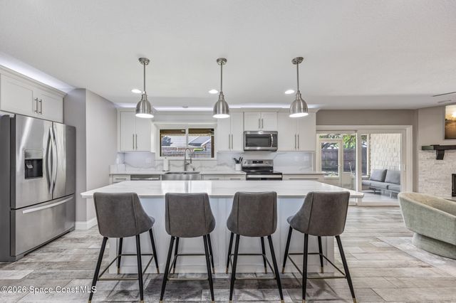 2554 Kumquat Street NE, Palm Bay, FL 32905