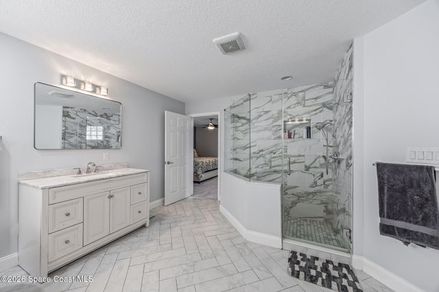 2554 Kumquat Street NE, Palm Bay, FL 32905