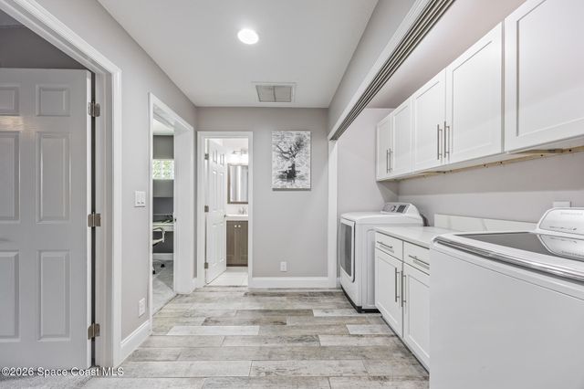 2554 Kumquat Street NE, Palm Bay, FL 32905