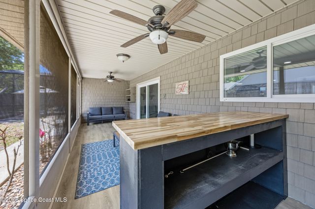 2554 Kumquat Street NE, Palm Bay, FL 32905
