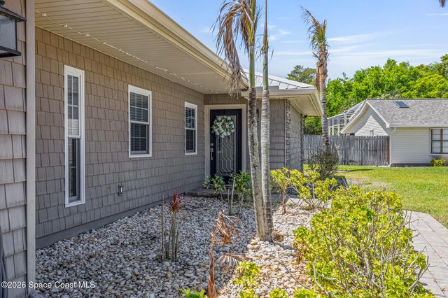 2554 Kumquat Street NE, Palm Bay, FL 32905