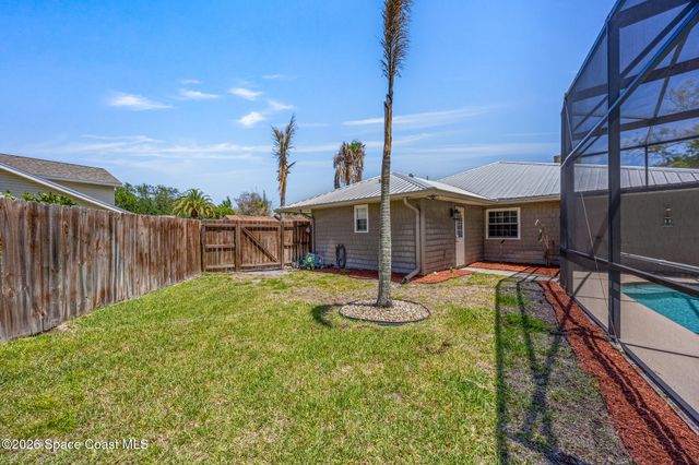 2554 Kumquat Street NE, Palm Bay, FL 32905