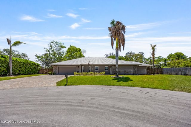 2554 Kumquat Street NE, Palm Bay, FL 32905