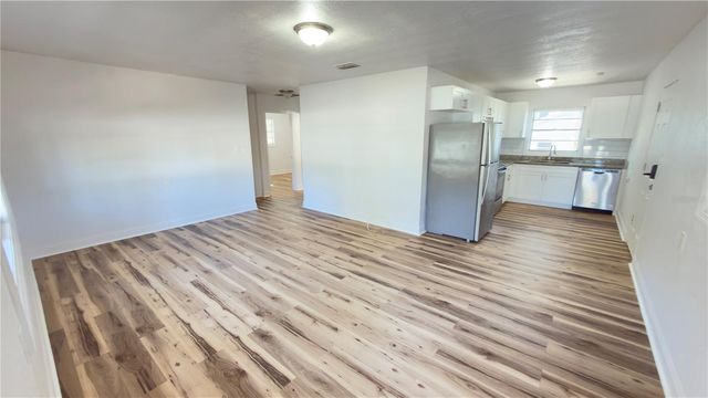 5625 5TH STREET, Zephyrhills, FL 33542