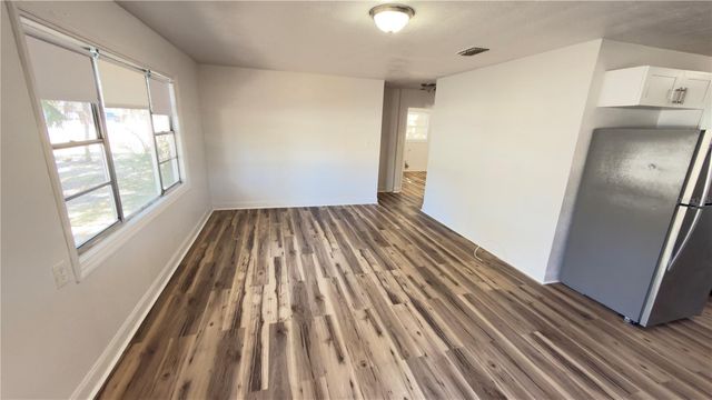 5625 5TH STREET, Zephyrhills, FL 33542