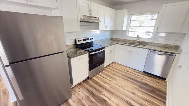 5625 5TH STREET, Zephyrhills, FL 33542