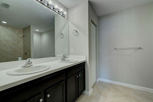 5314 NW Milner Drive, Port St. Lucie, FL 34983