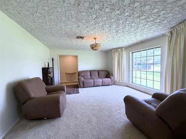 2603 Brom Bones Boulevard, Pearland, TX 77581