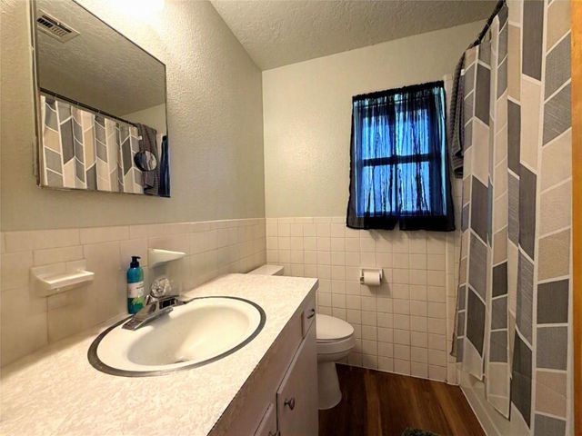2603 Brom Bones Boulevard, Pearland, TX 77581