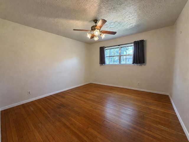 2603 Brom Bones Boulevard, Pearland, TX 77581