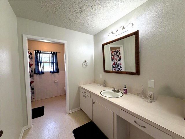 2603 Brom Bones Boulevard, Pearland, TX 77581