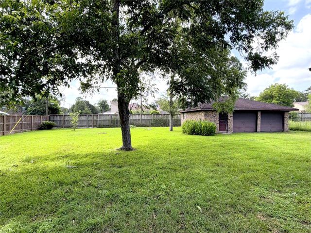 2603 Brom Bones Boulevard, Pearland, TX 77581
