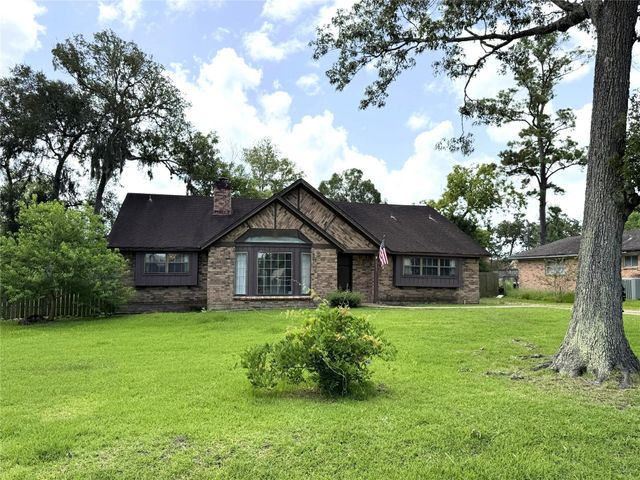 2603 Brom Bones Boulevard, Pearland, TX 77581