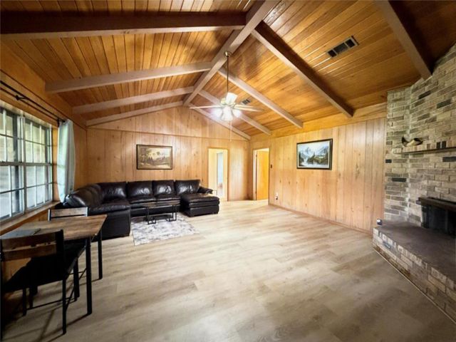 2603 Brom Bones Boulevard, Pearland, TX 77581