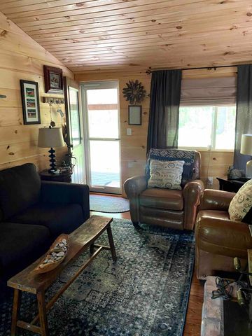 7129 Evergreen Ln, Ganges Twp, MI 49408