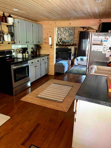 7129 Evergreen Ln, Ganges Twp, MI 49408