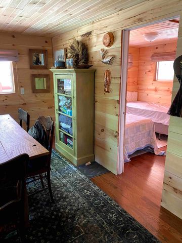 7129 Evergreen Ln, Ganges Twp, MI 49408