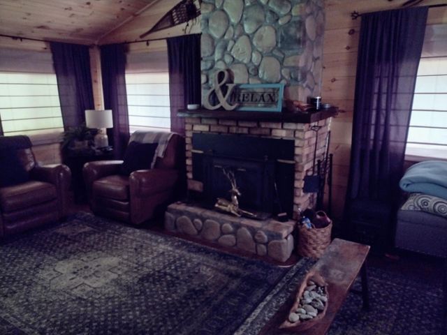 7129 Evergreen Ln, Ganges Twp, MI 49408