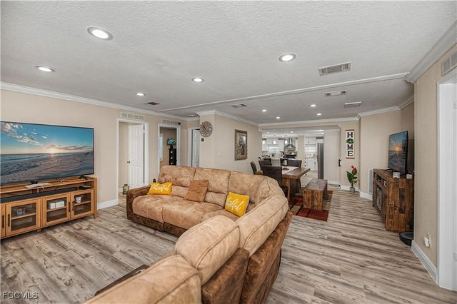 825 S Romero ST, Clewiston, FL 33440