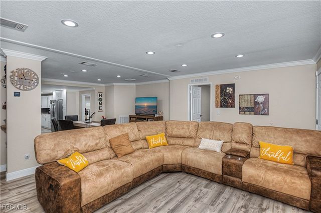 825 S Romero ST, Clewiston, FL 33440