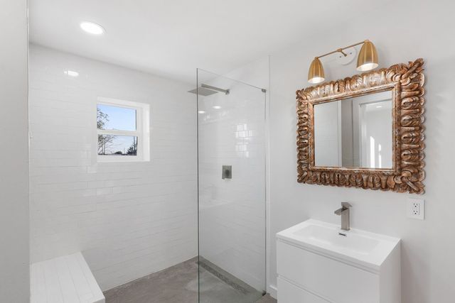 1319 Sacramento, Marfa, TX 79842