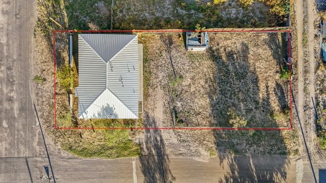 1319 Sacramento, Marfa, TX 79842