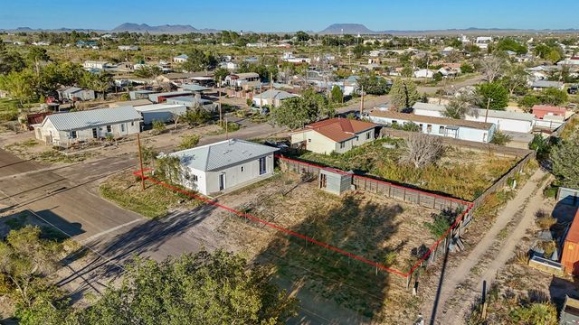 1319 Sacramento, Marfa, TX 79842