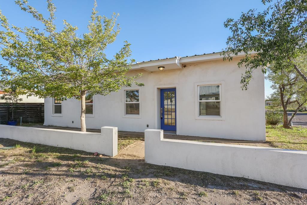 1319 Sacramento, Marfa, TX 79842