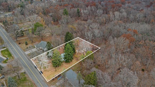 12366 Lubke Road, New Buffalo, MI 49117