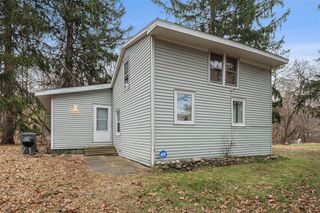 12366 Lubke Road, New Buffalo, MI 49117