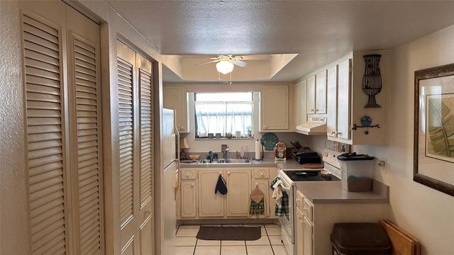 9783 86TH AVENUE, Seminole, FL 33777