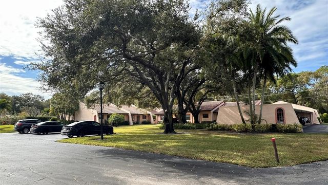 9783 86TH AVENUE, Seminole, FL 33777