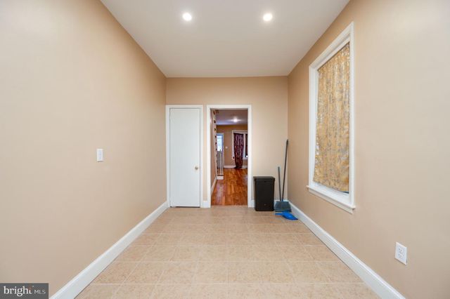 1240 SPRING ST, Reading, PA 19604