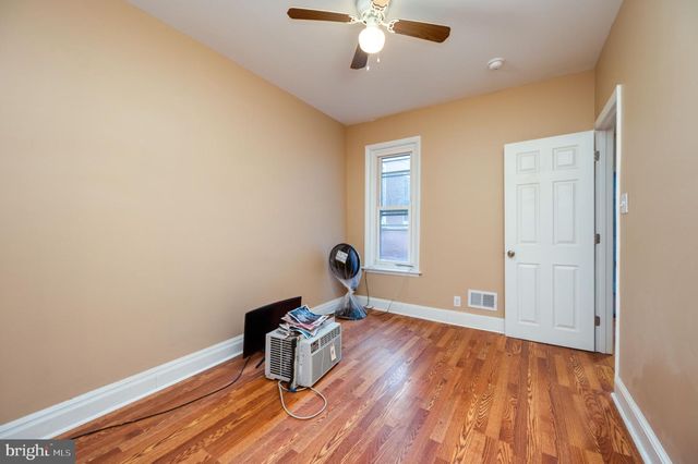 1240 SPRING ST, Reading, PA 19604